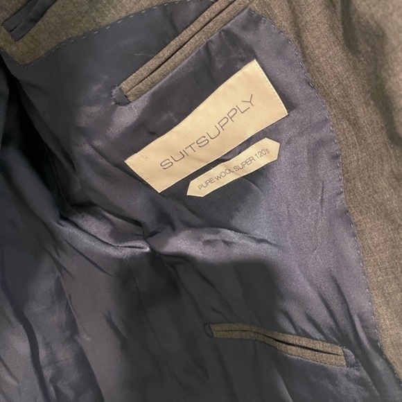 Suitsupply wool 2 button blazer - Picture 3 of 8